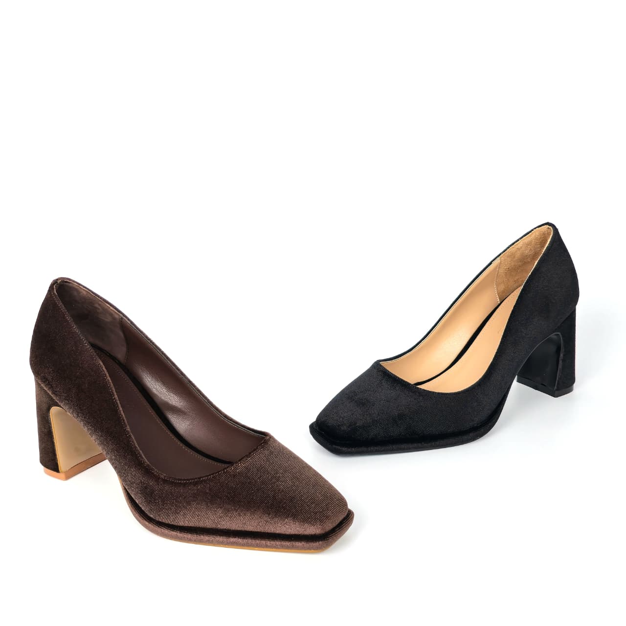 Arvena Velvet Pump