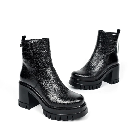 Venus Obsidian Platform Boot