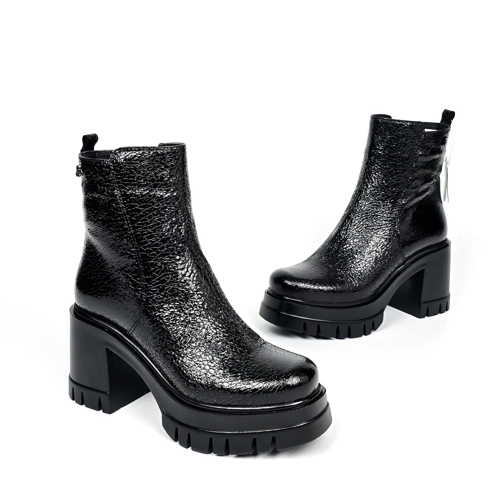 Venus Obsidian Platform Boot