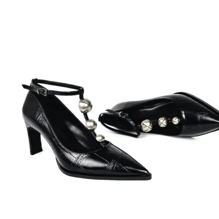 Classic Black