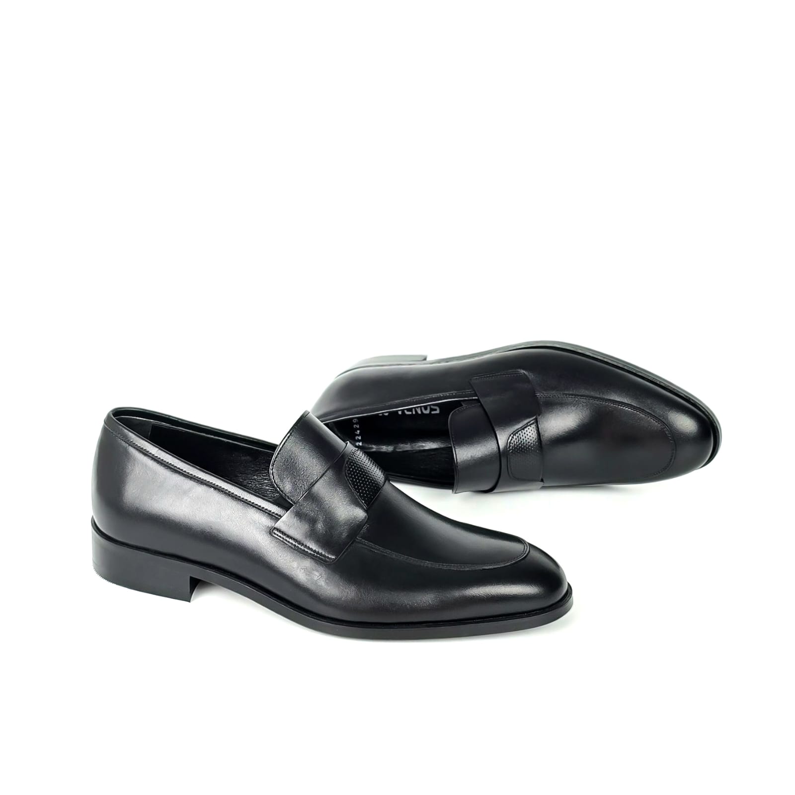 Raffaele Burnished Grain Loafer - Classic Black
