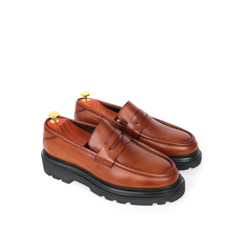 Regent Lug Loafer — Cognac Brown